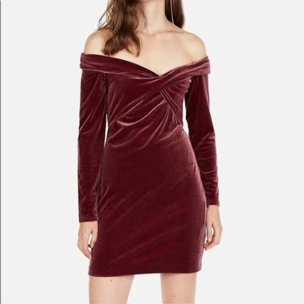 NWT EXPRESS OFF THE SHOULDER TWIST FRONT VELVET DRESS